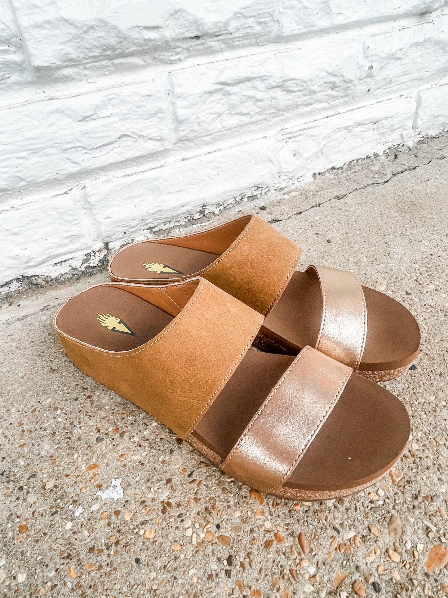 Campfire Slip-on Sandal Cognac