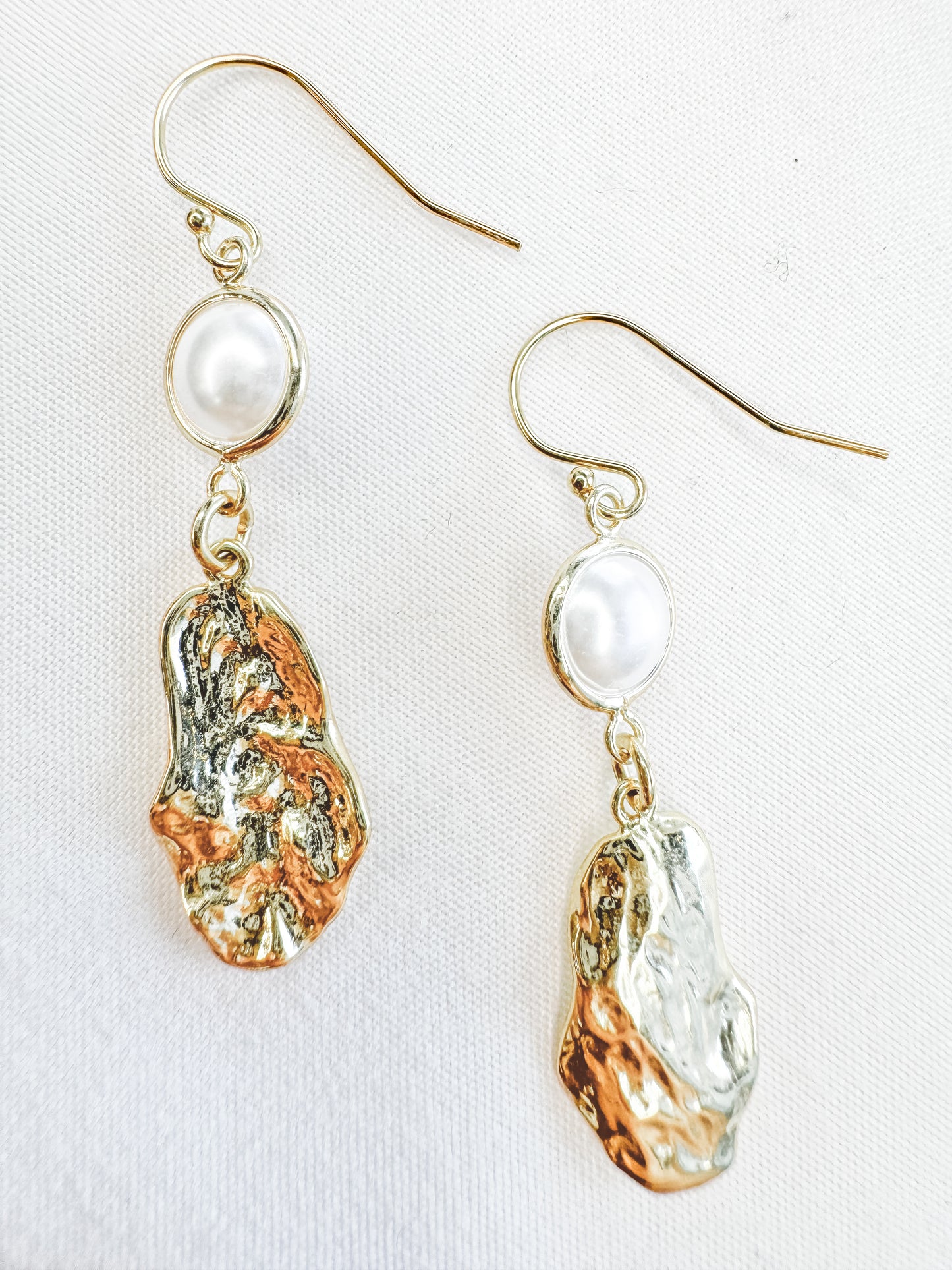Oyster & Pearl Earrings