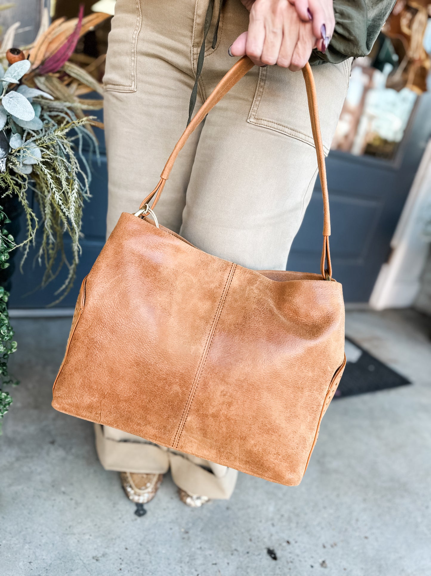 Seneca Shoulder Bag Whiskey