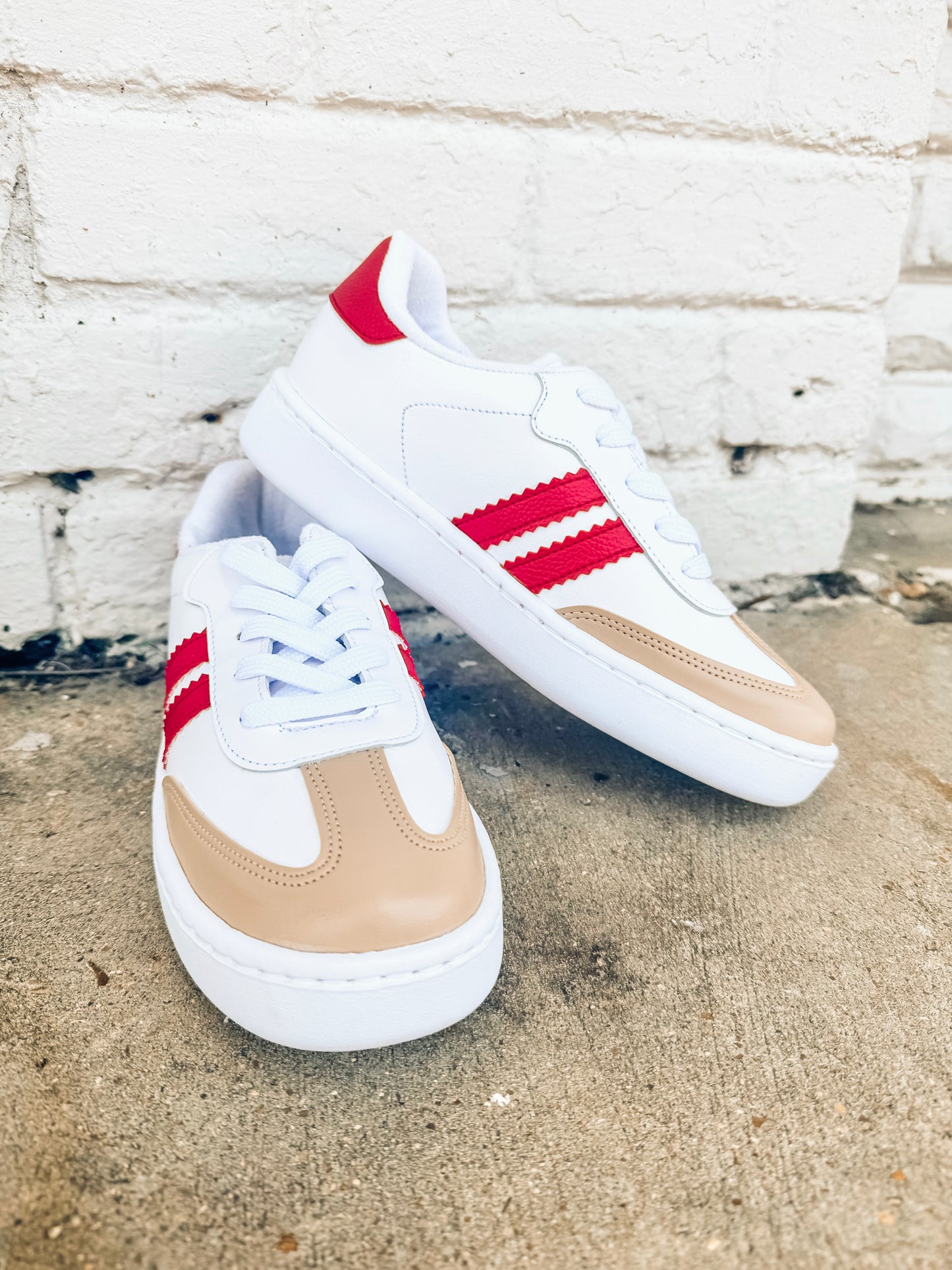 Miel 73 Red Sneaker