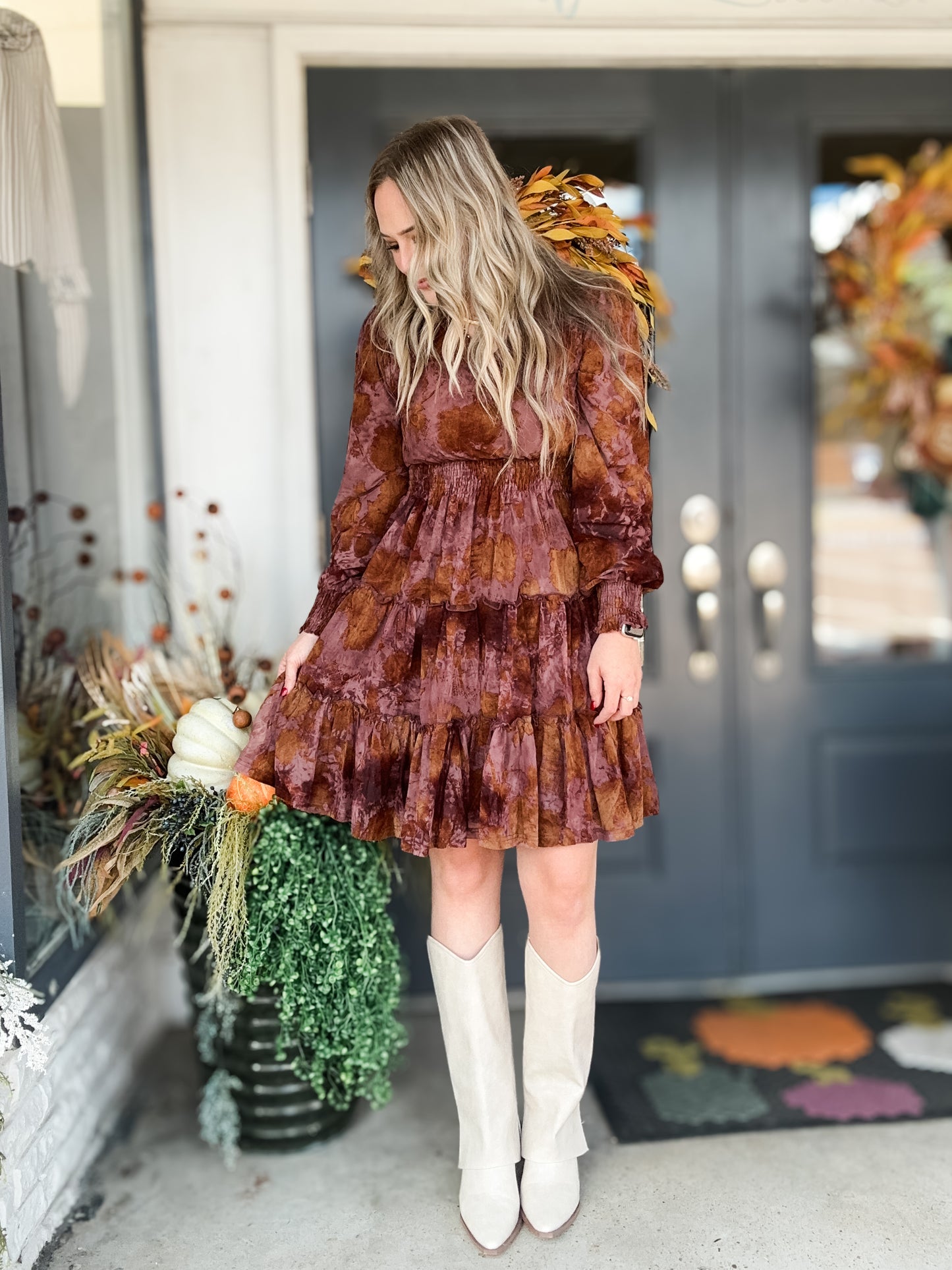 The Opal in Hazel Flora