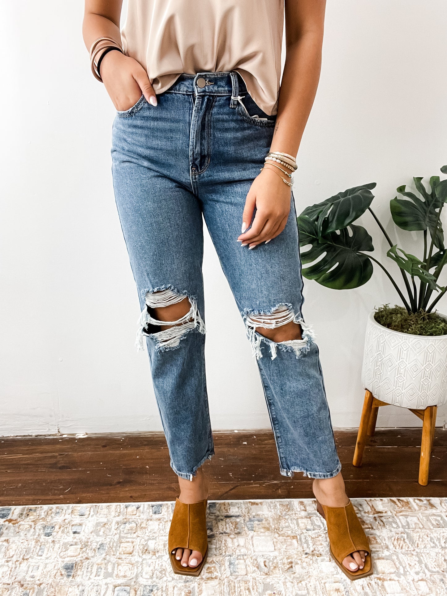 Relaxed Cheeky Straight Jean