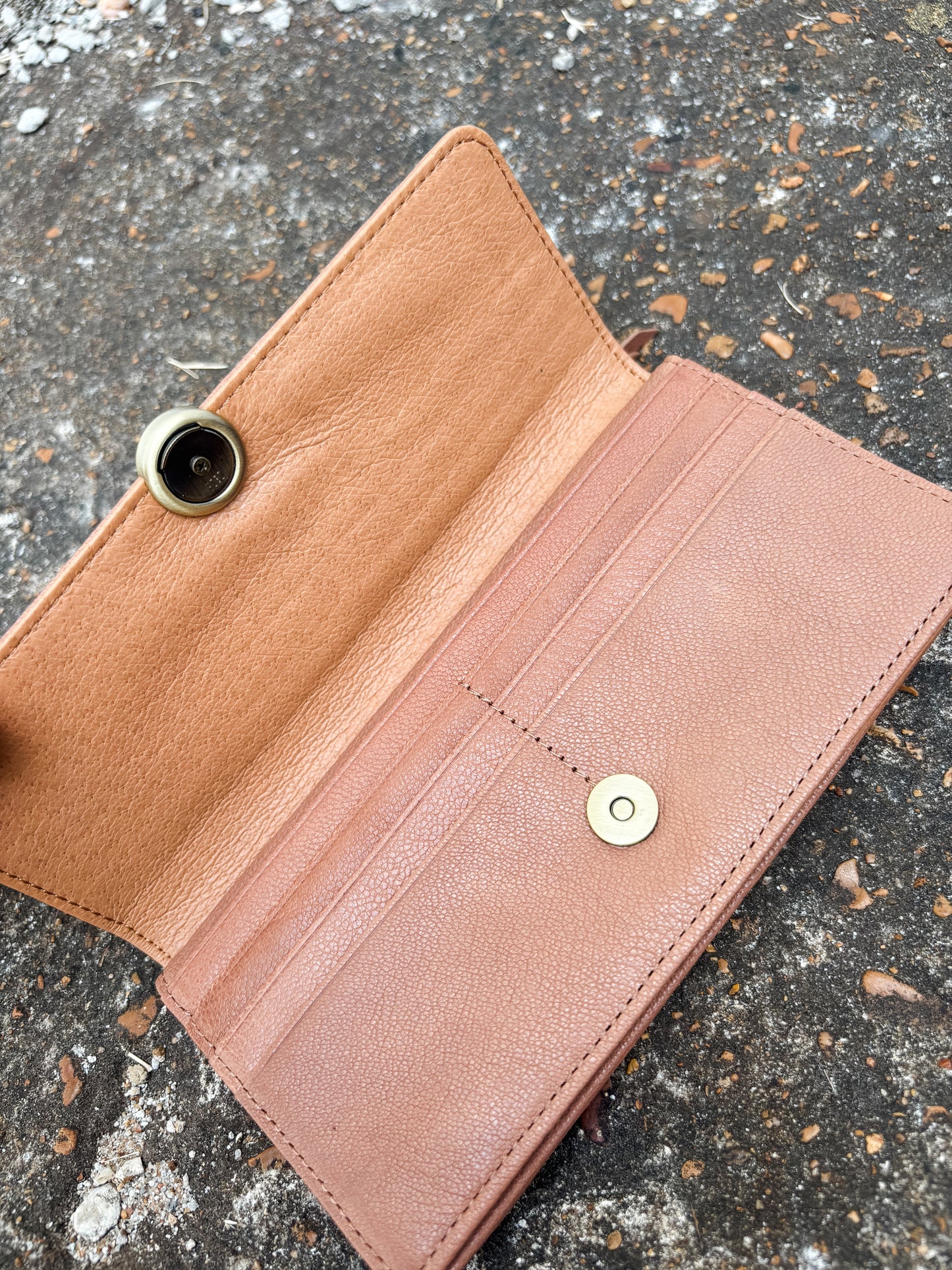 Hutton Wallet Glazed Donut