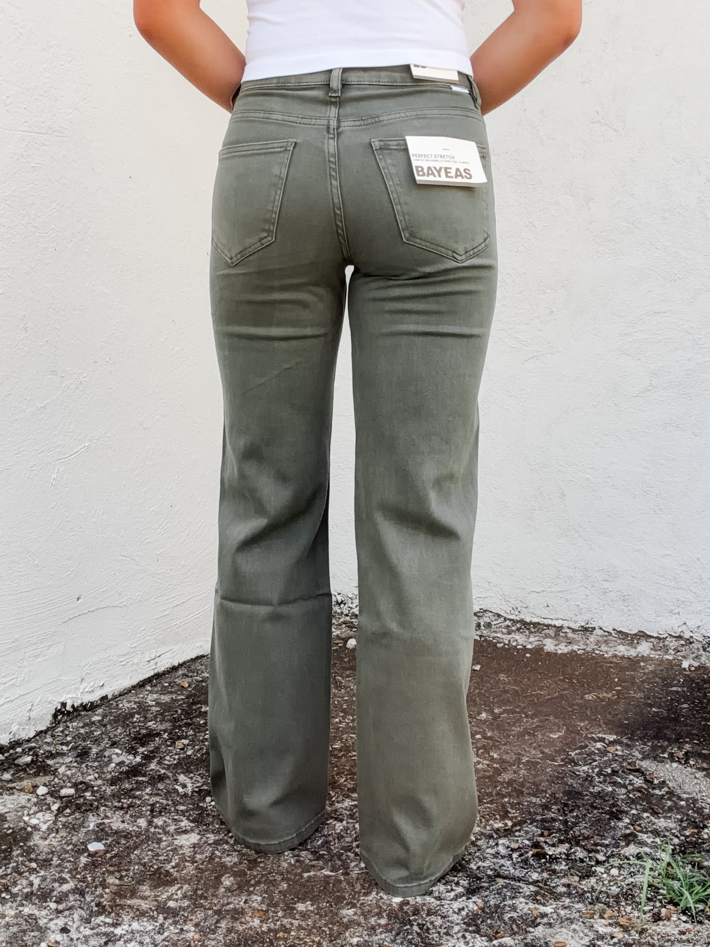 Initia Mid-Rise Jeans