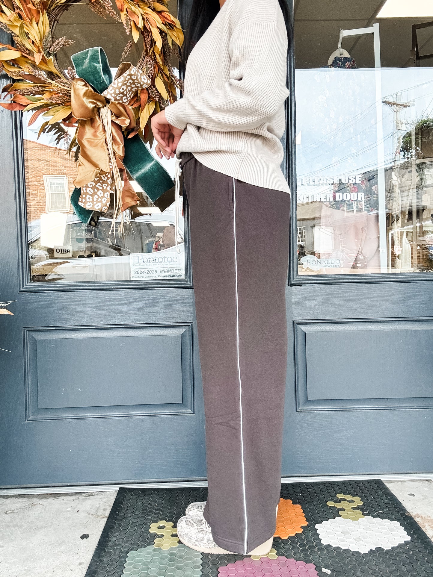 Slouching Around Pants Charcoal