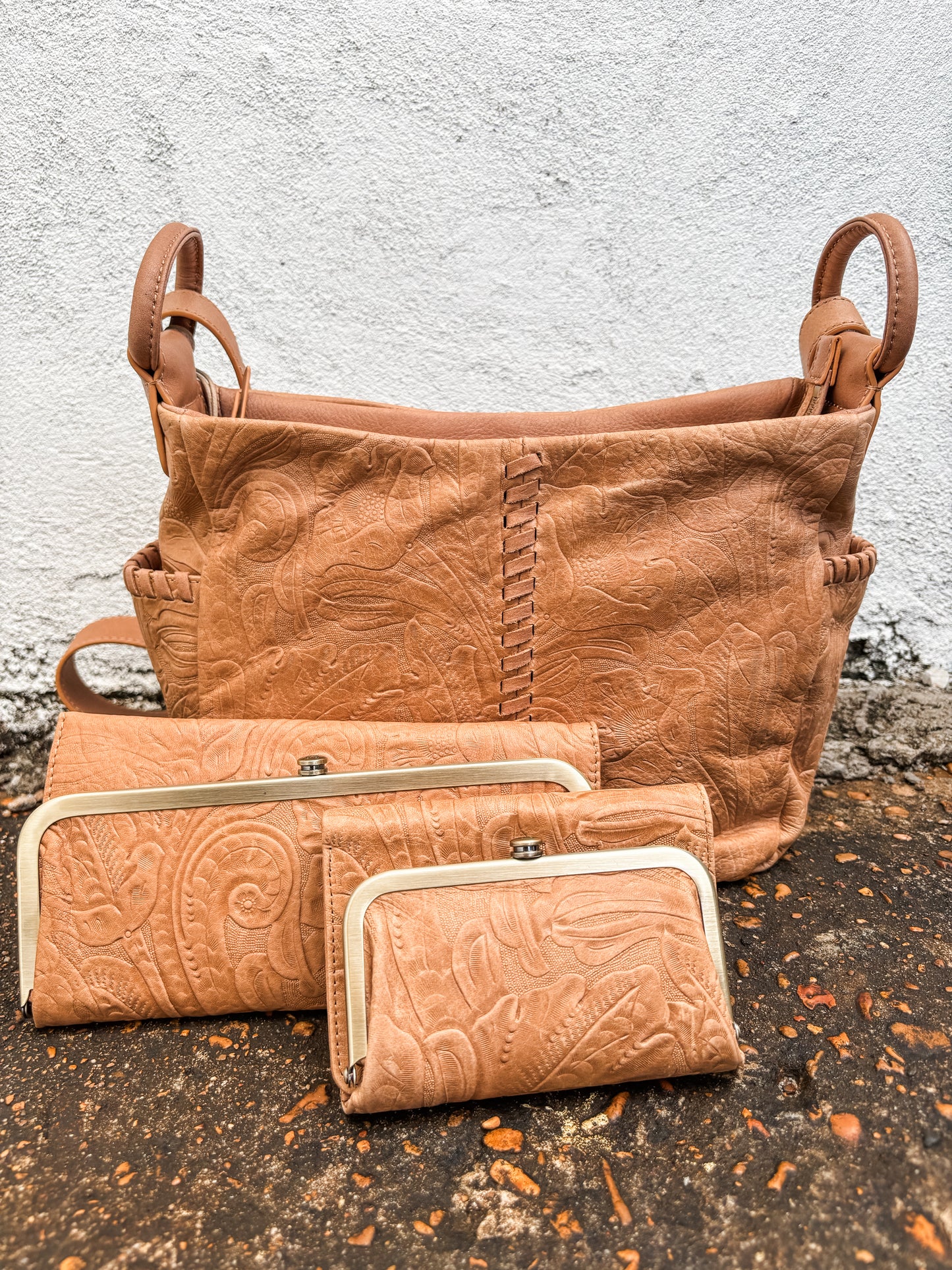 Robin Compact Wallet Saddle