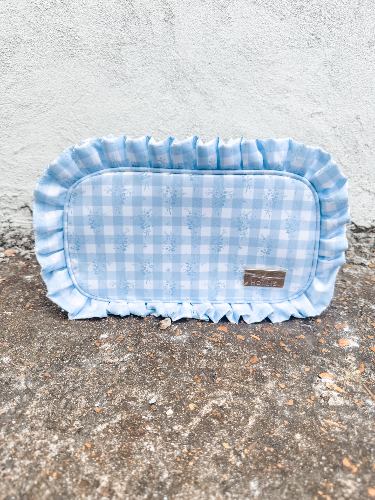 Ruffled Nylon Large Clear Pouch Blue