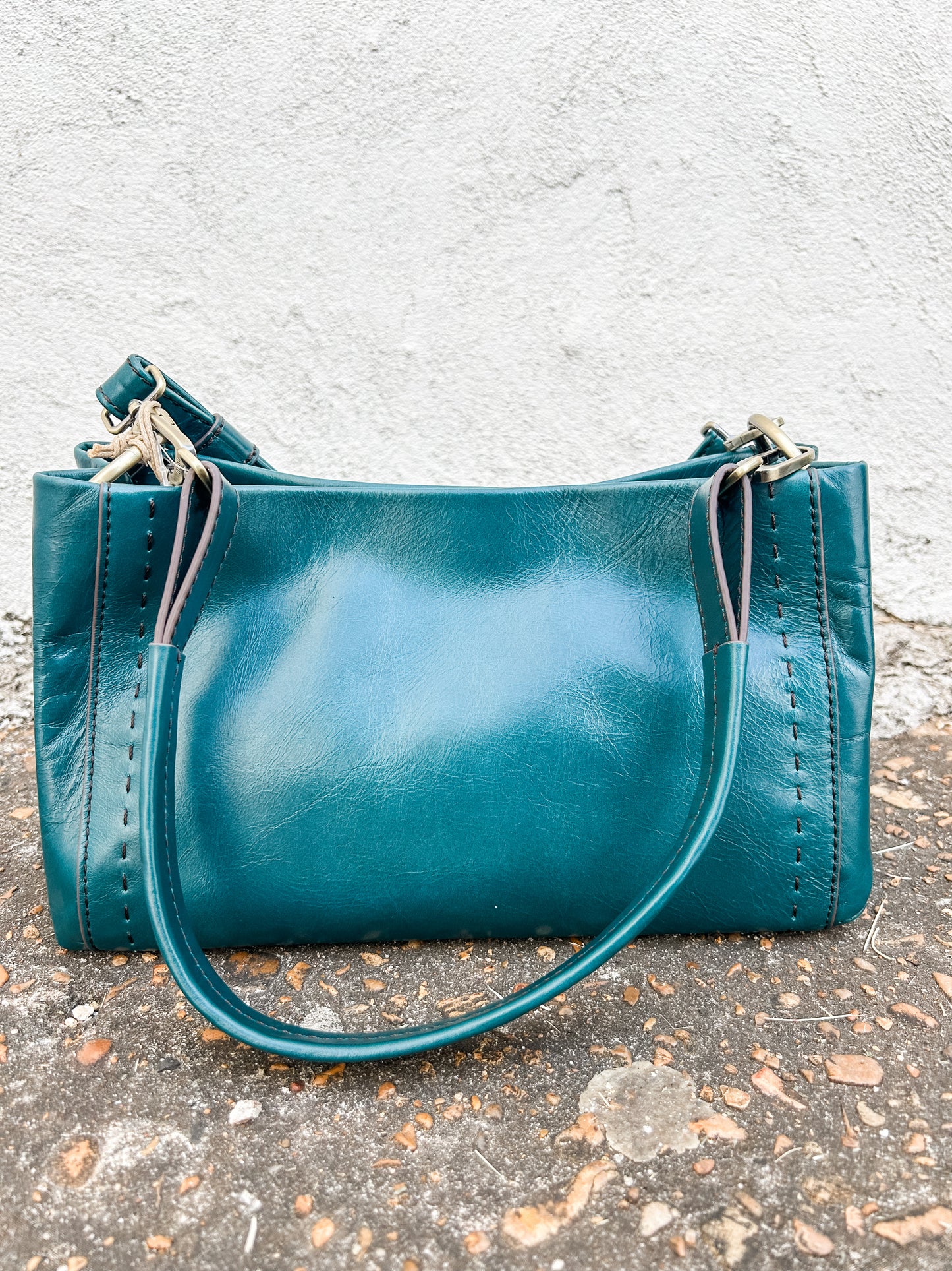 Seneca Shoulder Crossbody in Wild Bluegrass