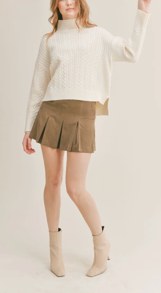Liss Turtleneck Sweater Ivory