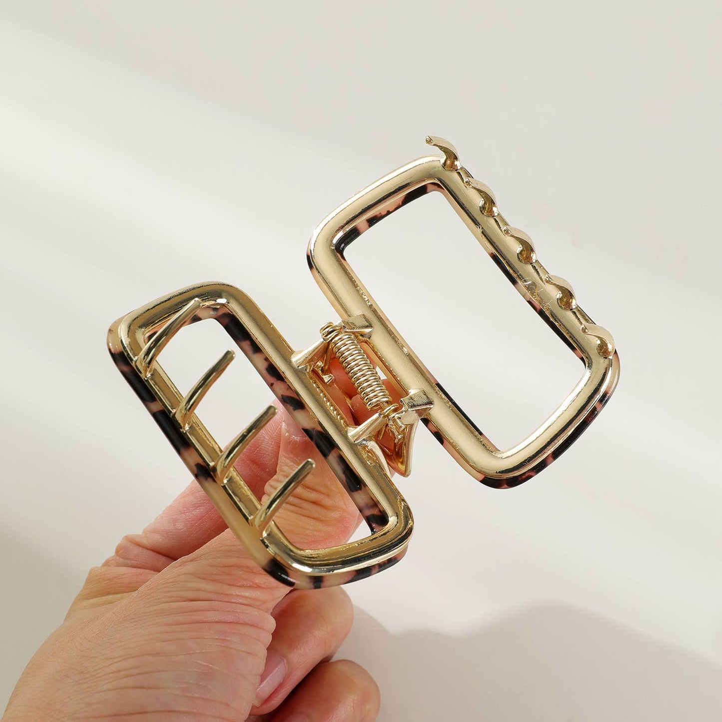 Harlow Large Rectangle Metal Claw Clip