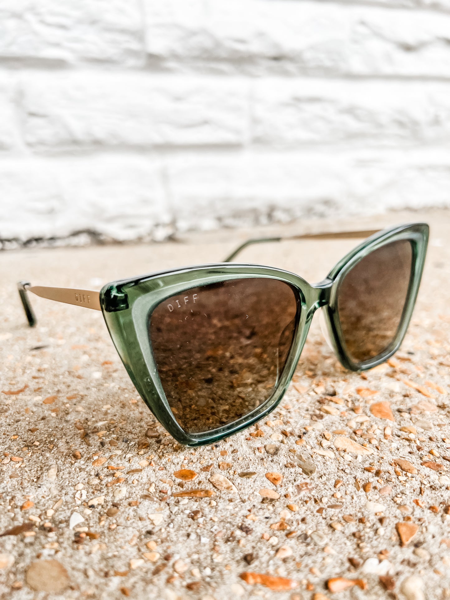 Becky II Sage Crystal G15 Gradient