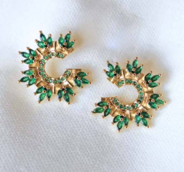 Vina Stud Earrings