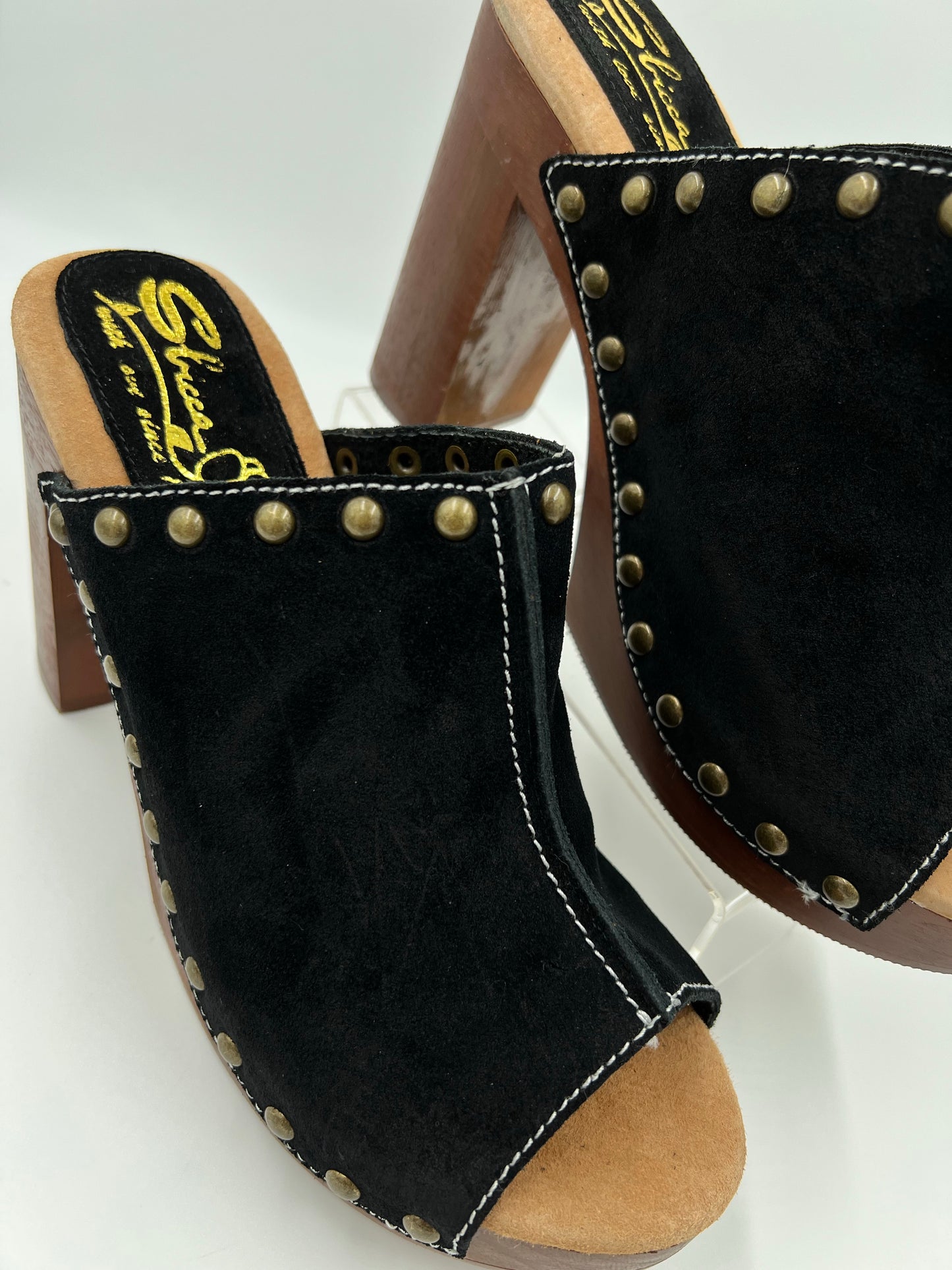 Crowley Suede Clog Black