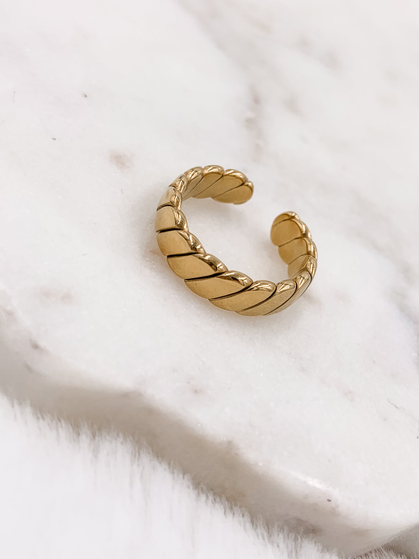 Relic Twist Ring
