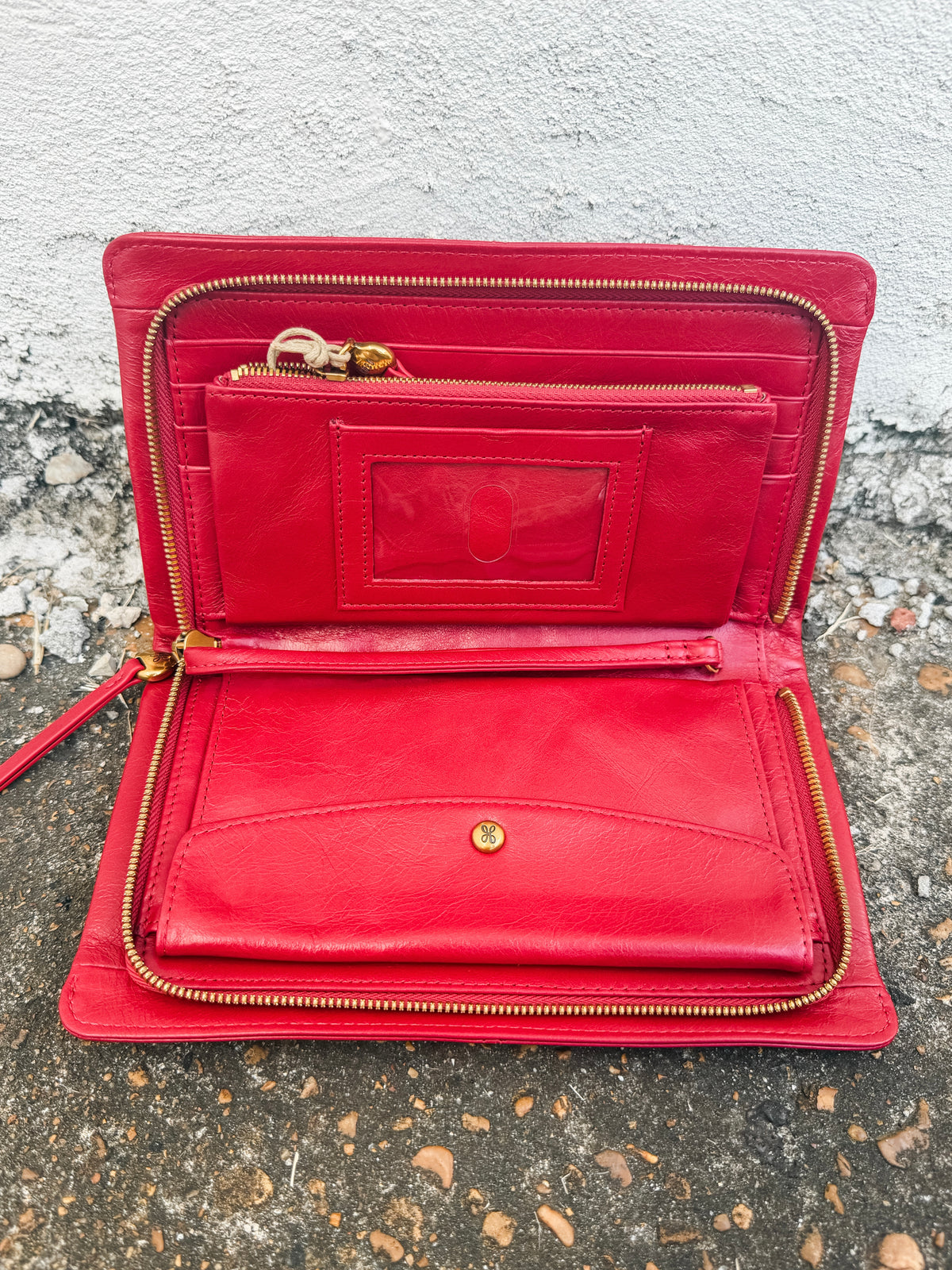 Evolve Wristlet Red