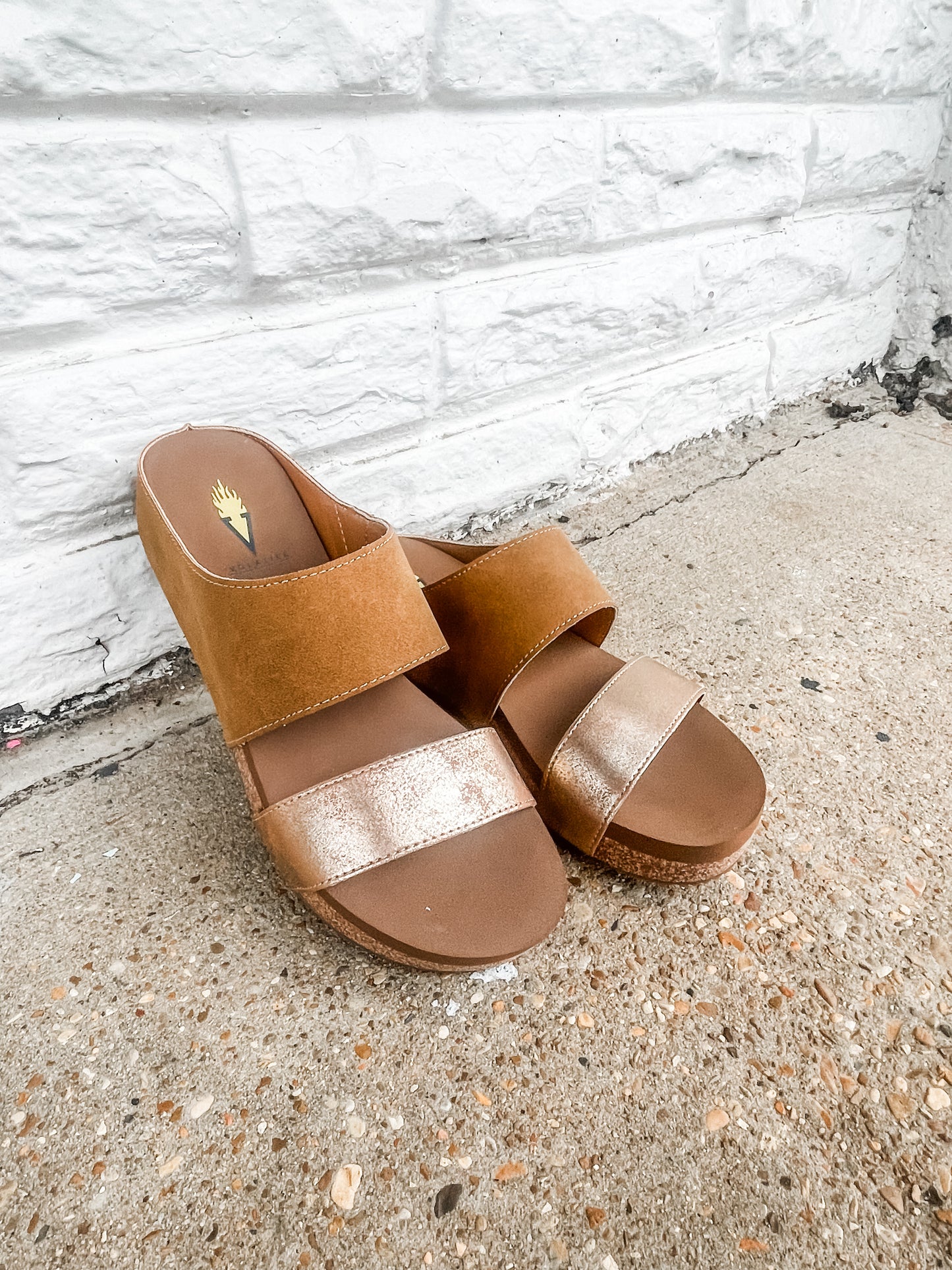 Campfire Slip-on Sandal Cognac