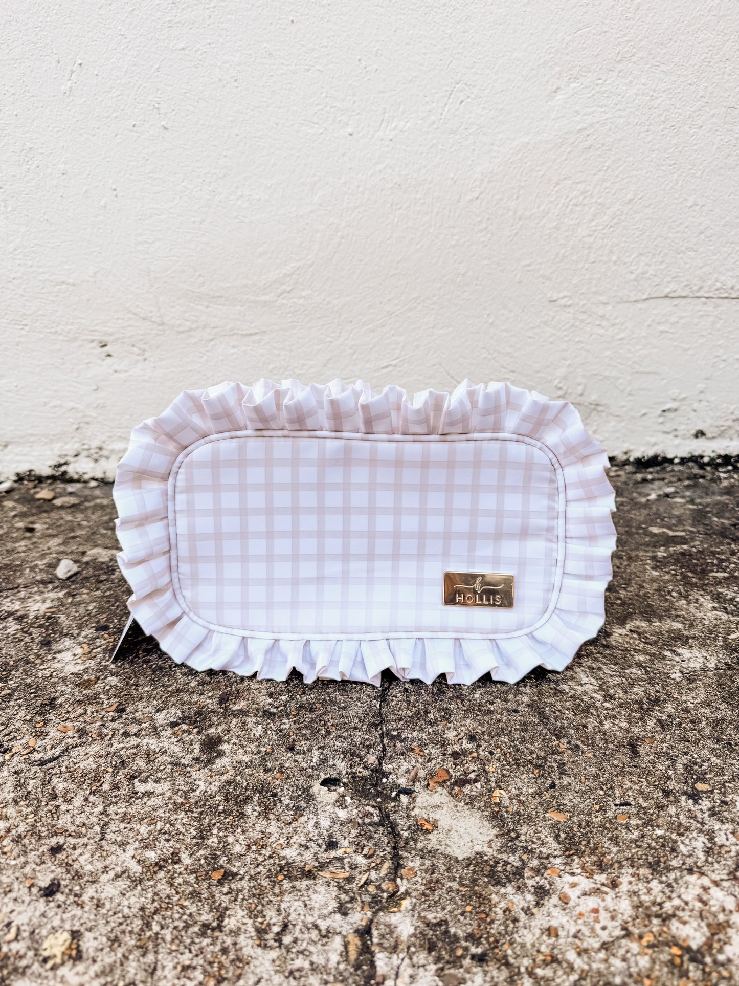 Ruffled Nylon Medium Pouch Nude