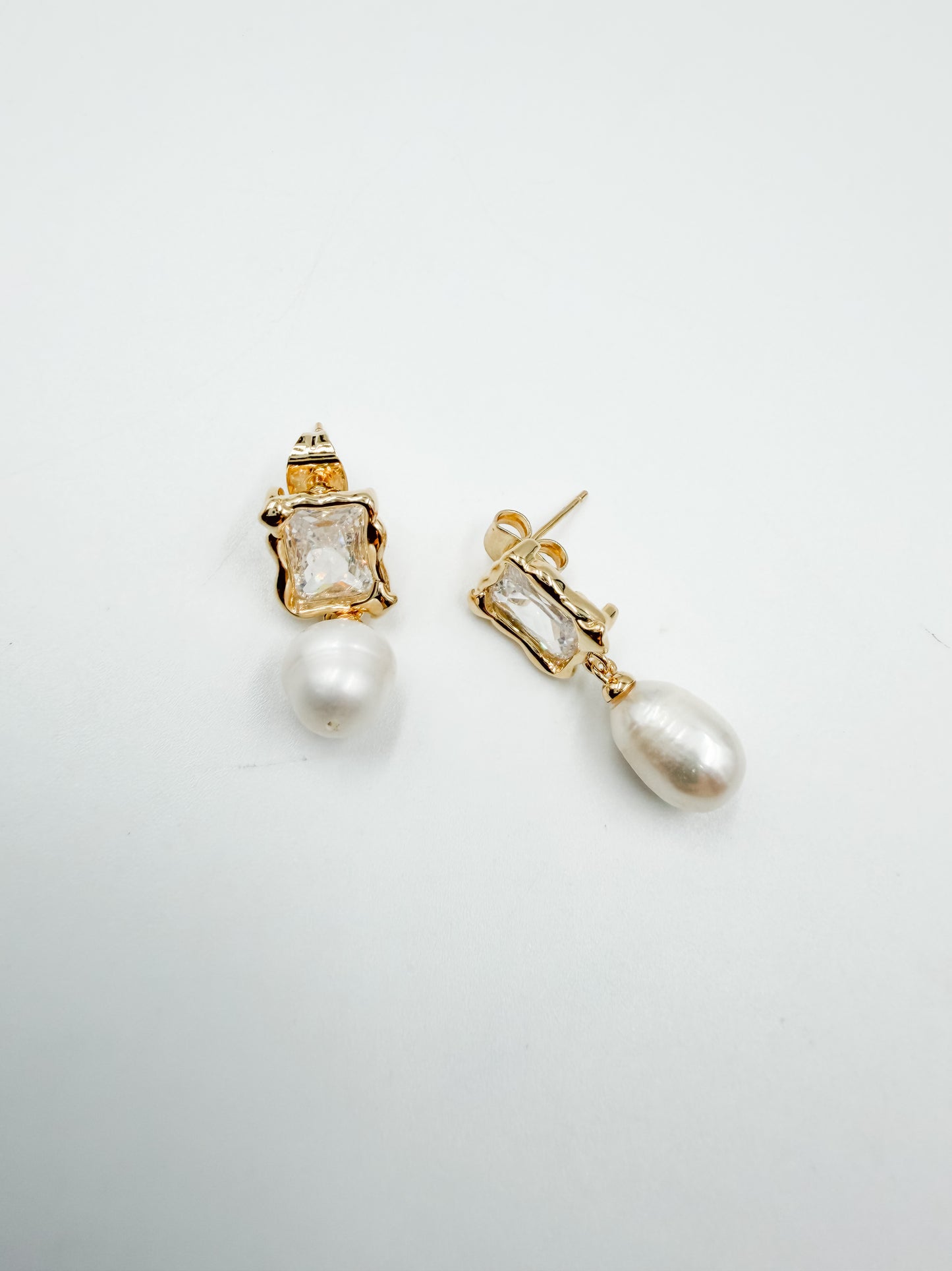 Lala Molten Pearl Earrings
