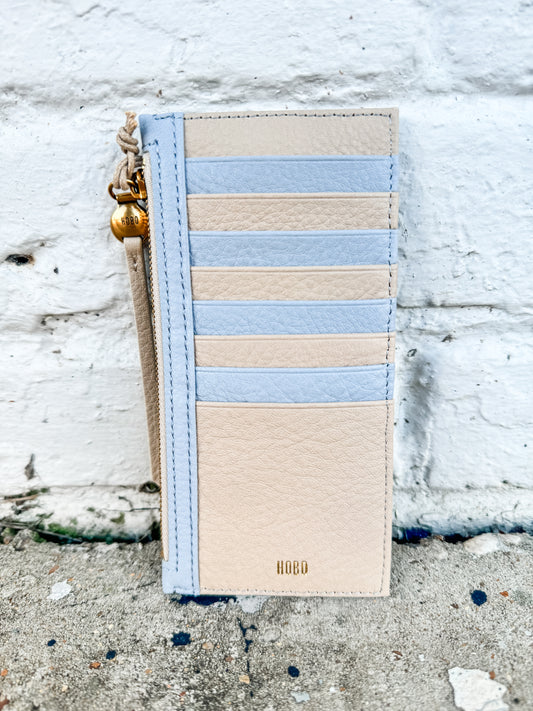 Carte in Blue Pearl