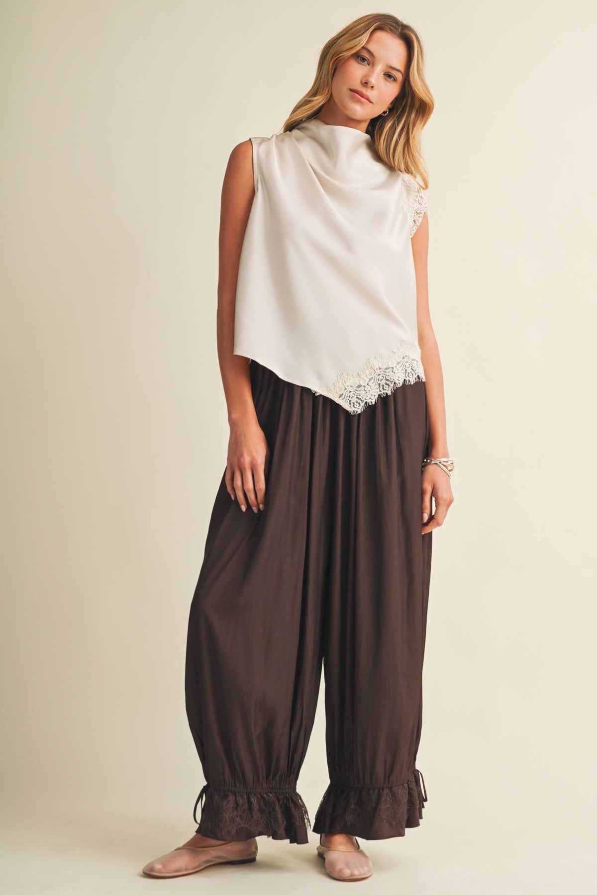 Champagne and Lace Top Cream