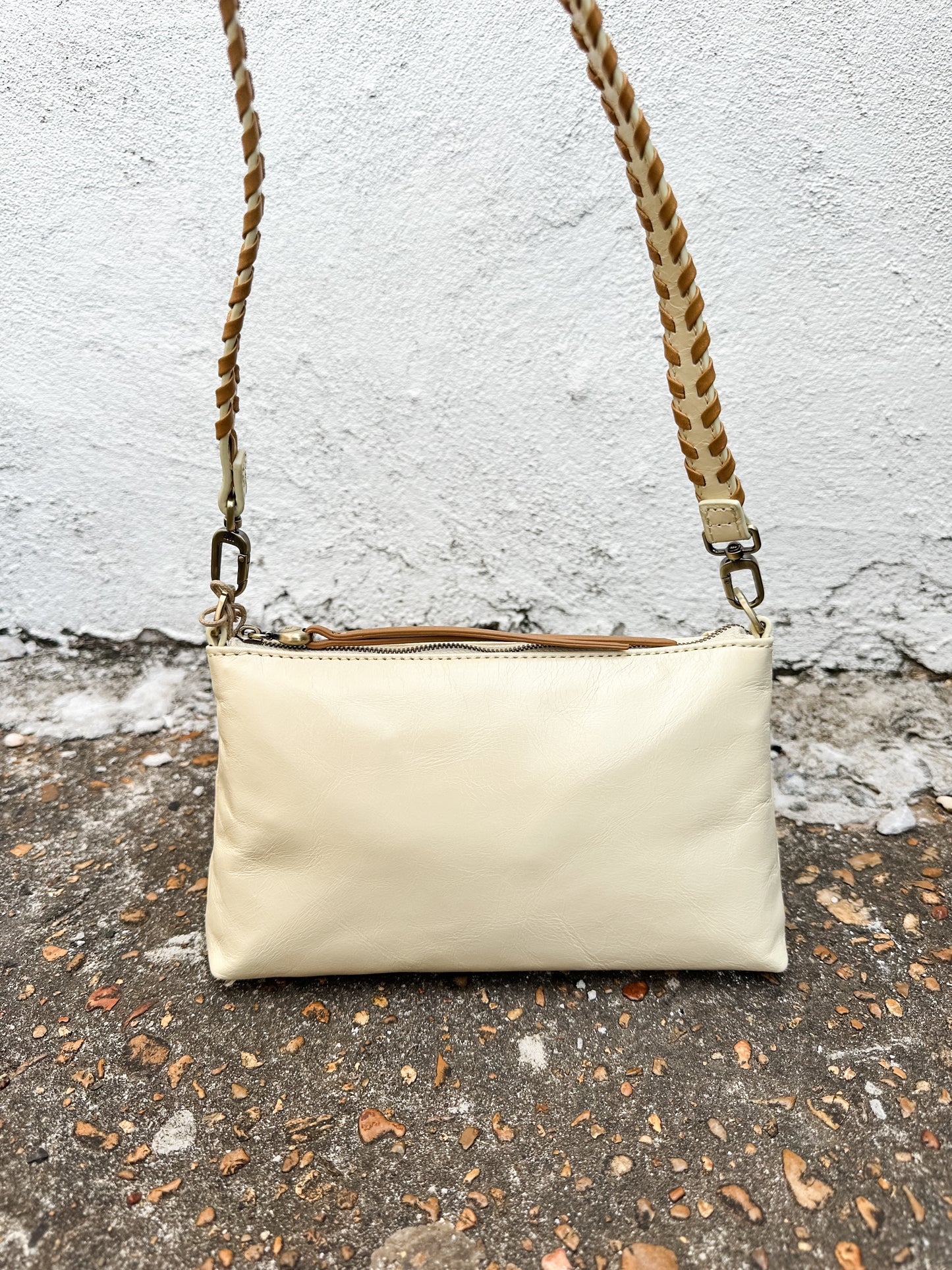 Darcy Crossbody Butter Yellow
