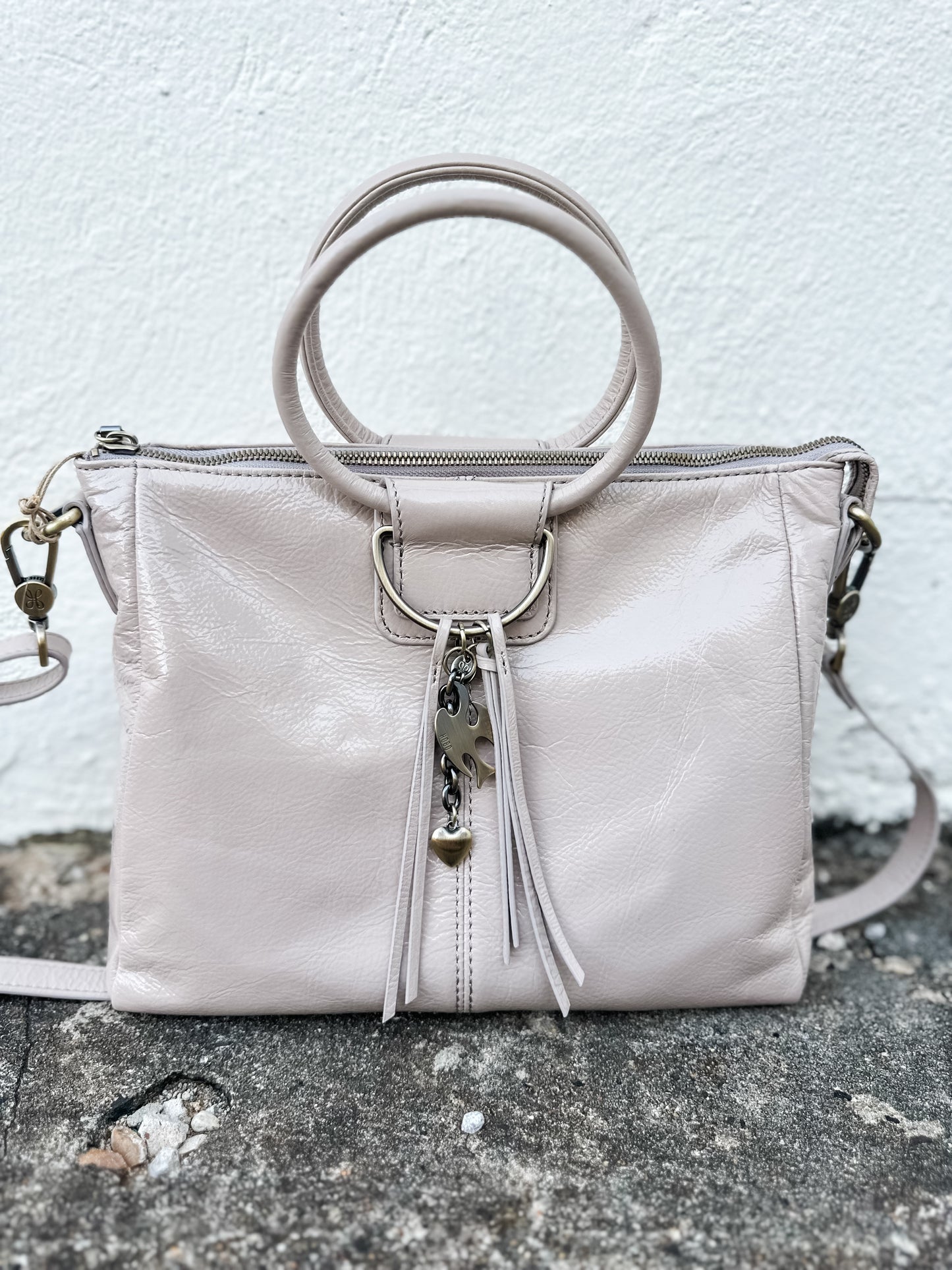 Sheila Medium Stone Gloss