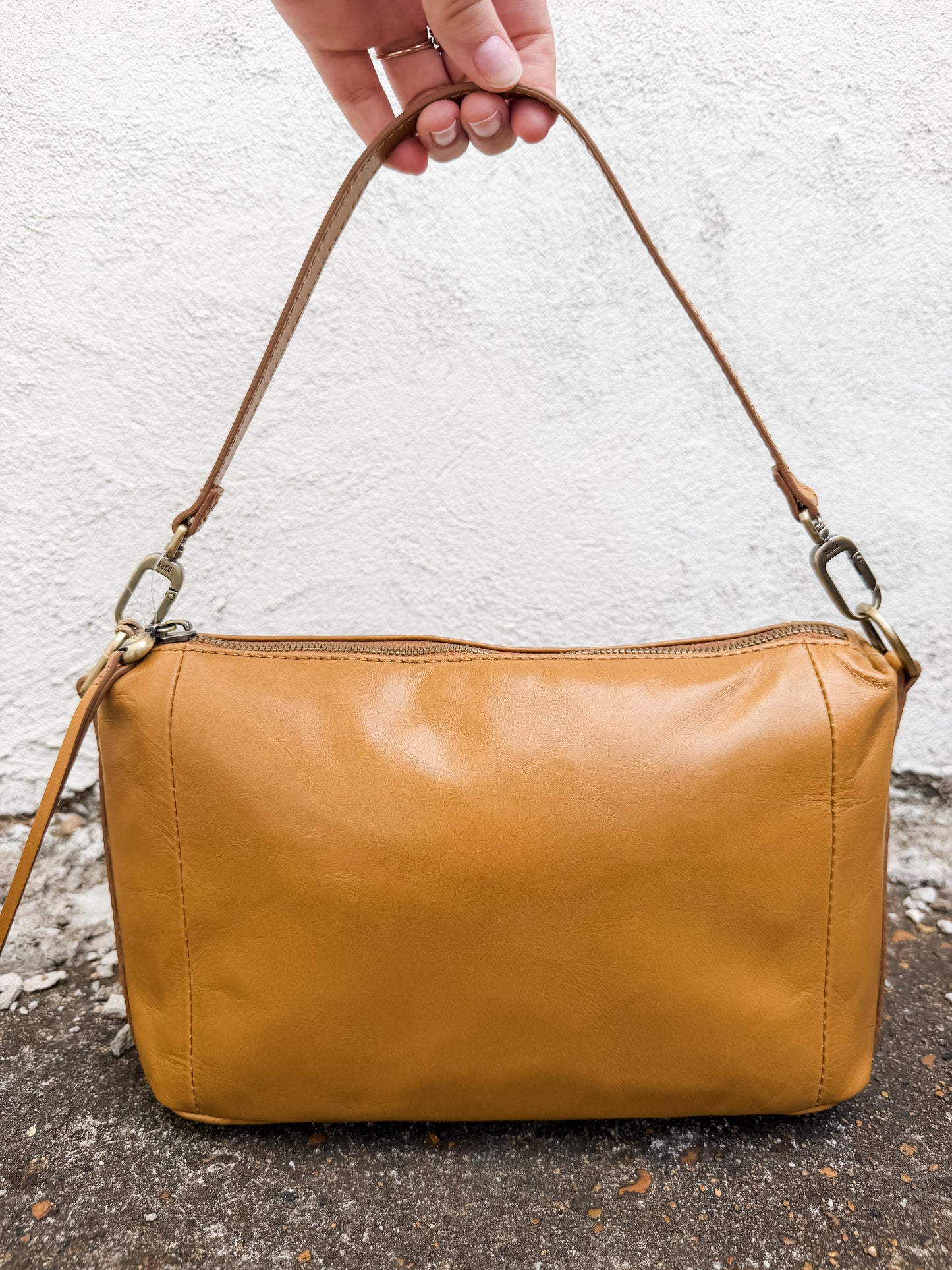 Darcy Carry All Crossbody Natural