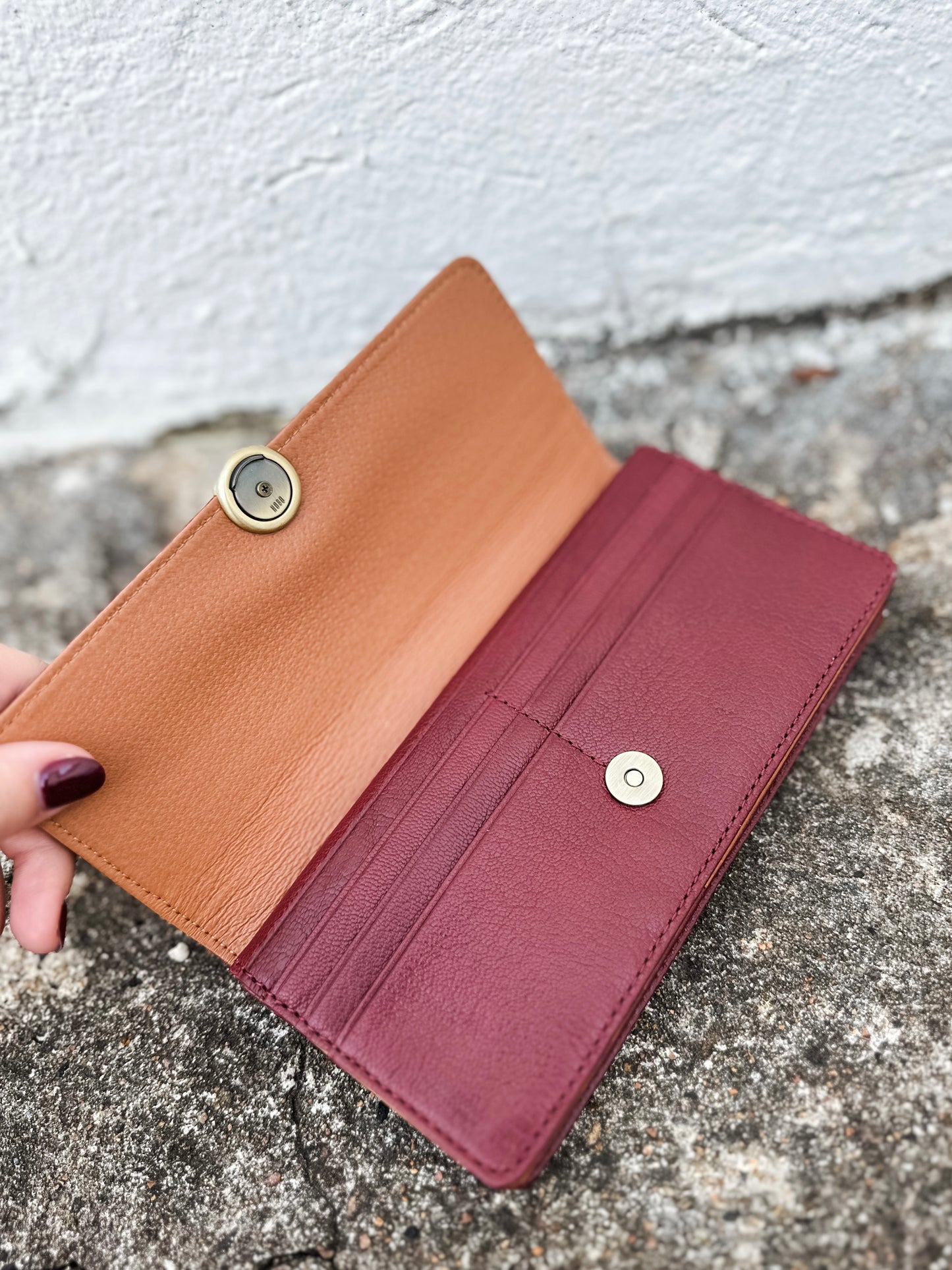 Hutton Wallet Red Dahila