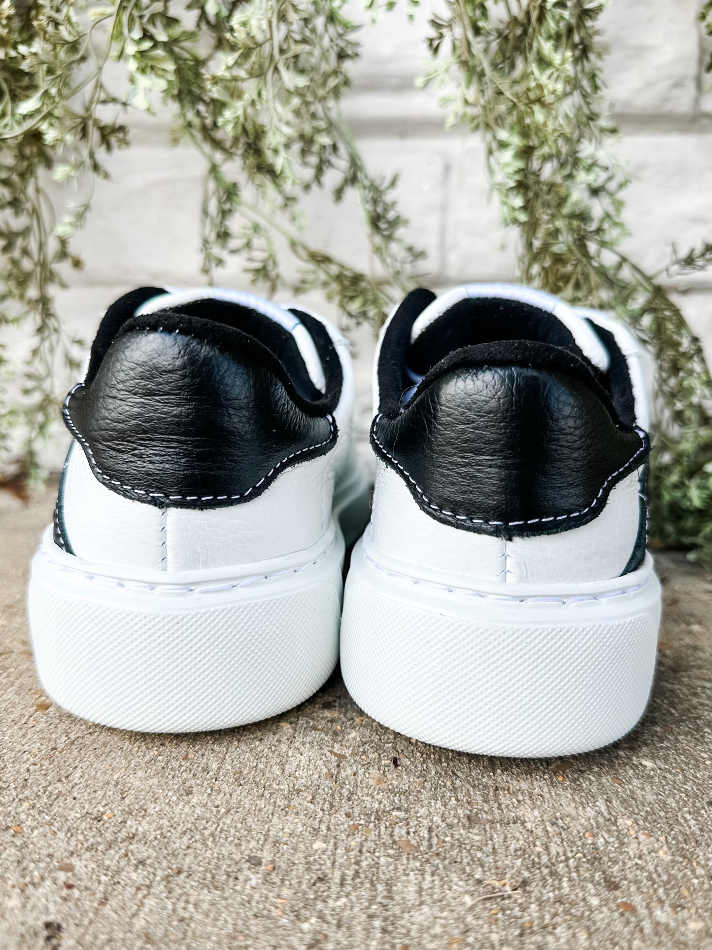 Epic Sneaker White/Black