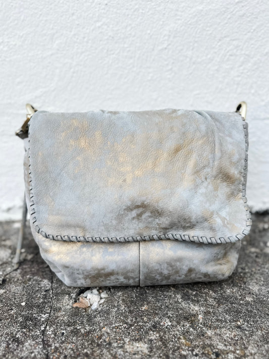 Harley Shoulder Golden Granite