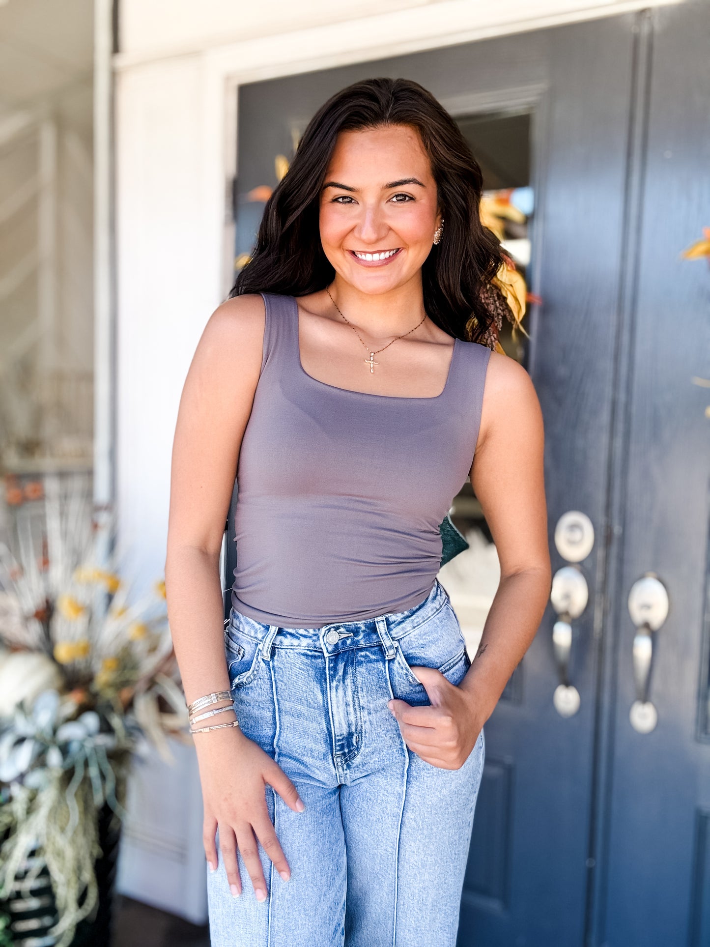 Clean Line Square Top Gray