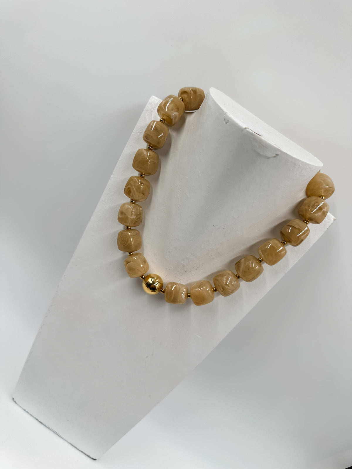Neutral Chucky Beaded Necklace