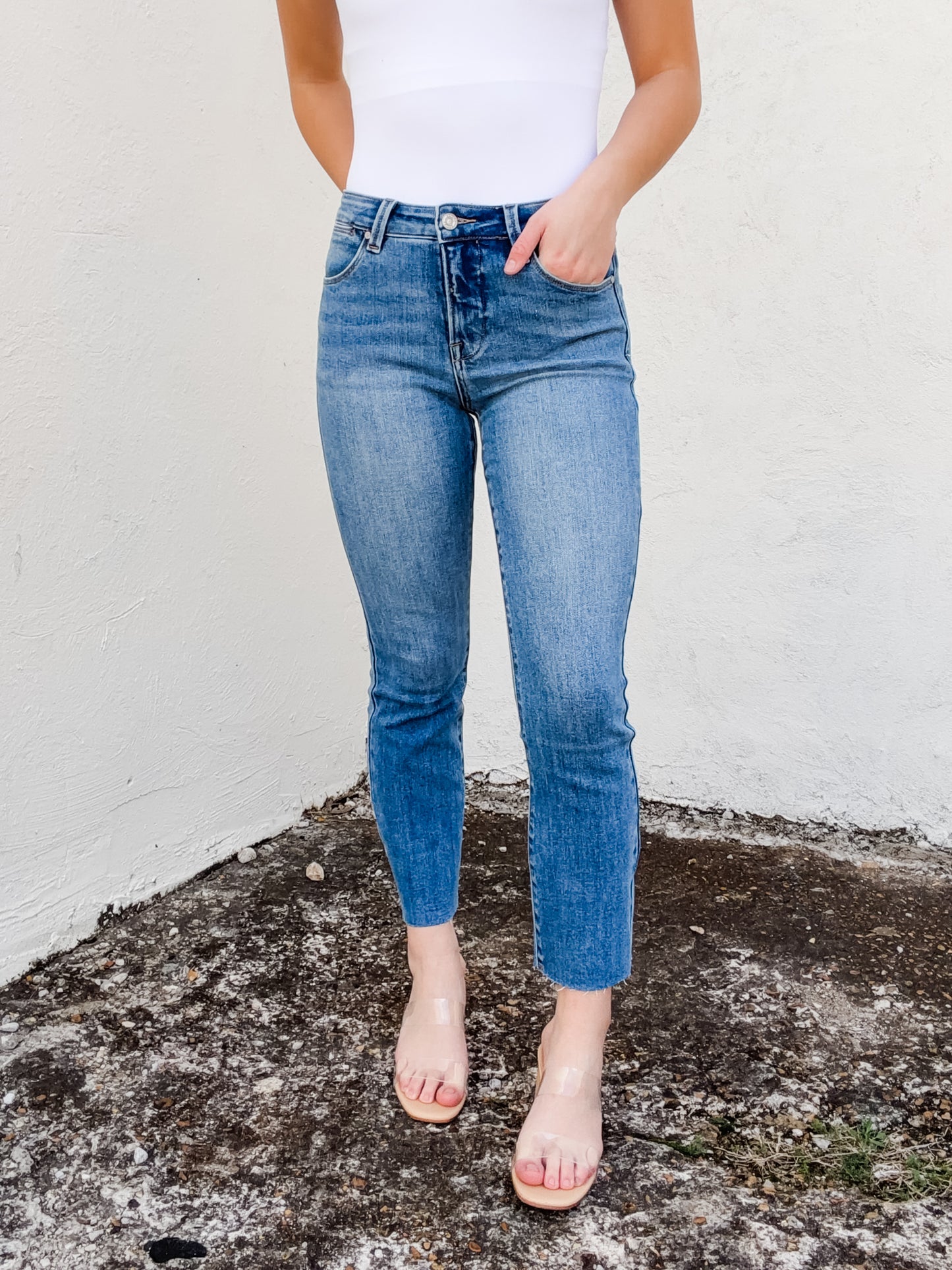 Rita Mid Rise Straight Med. Blue