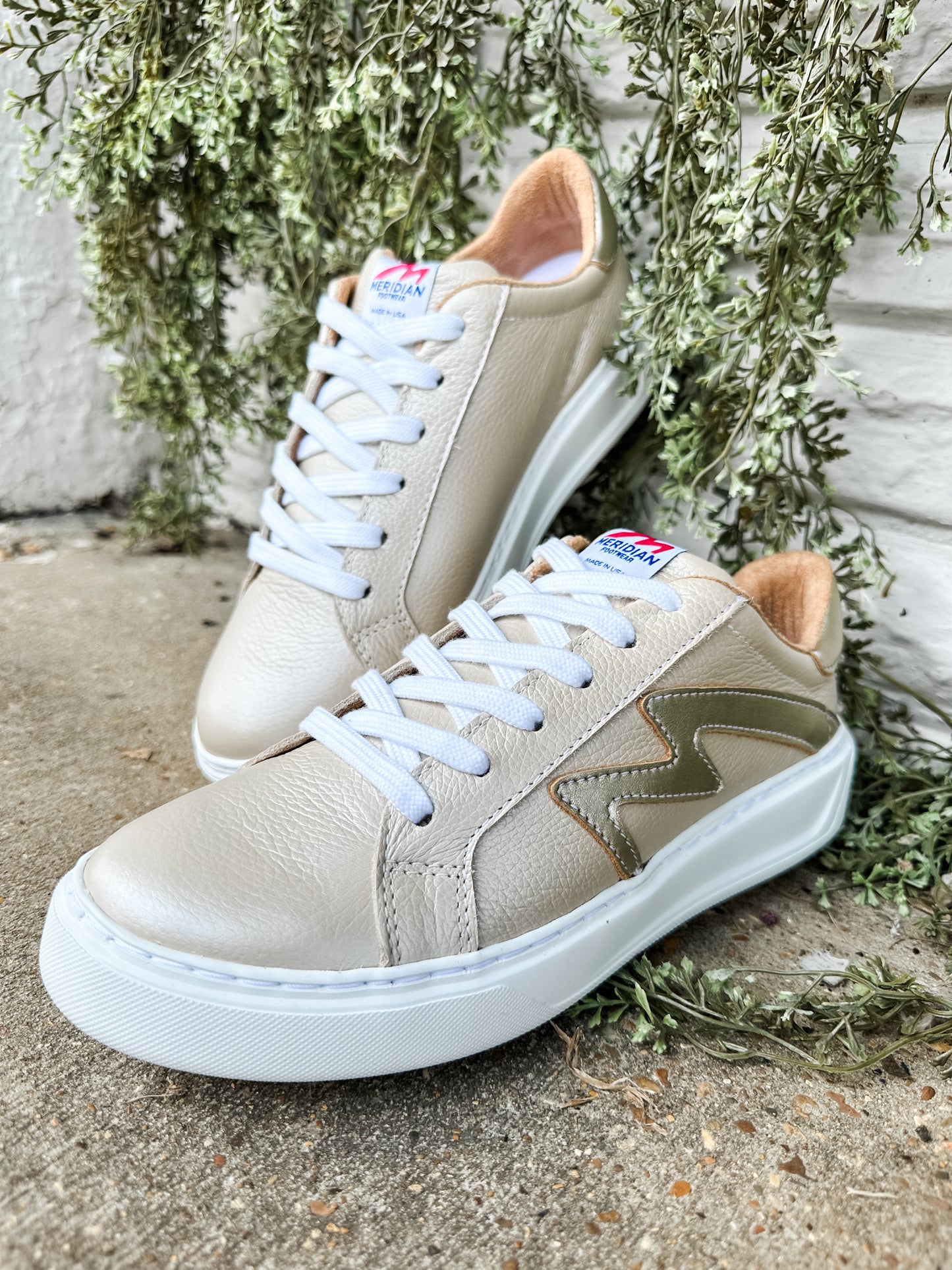 Epic Sneaker Pearl Beige/Gold Metallic