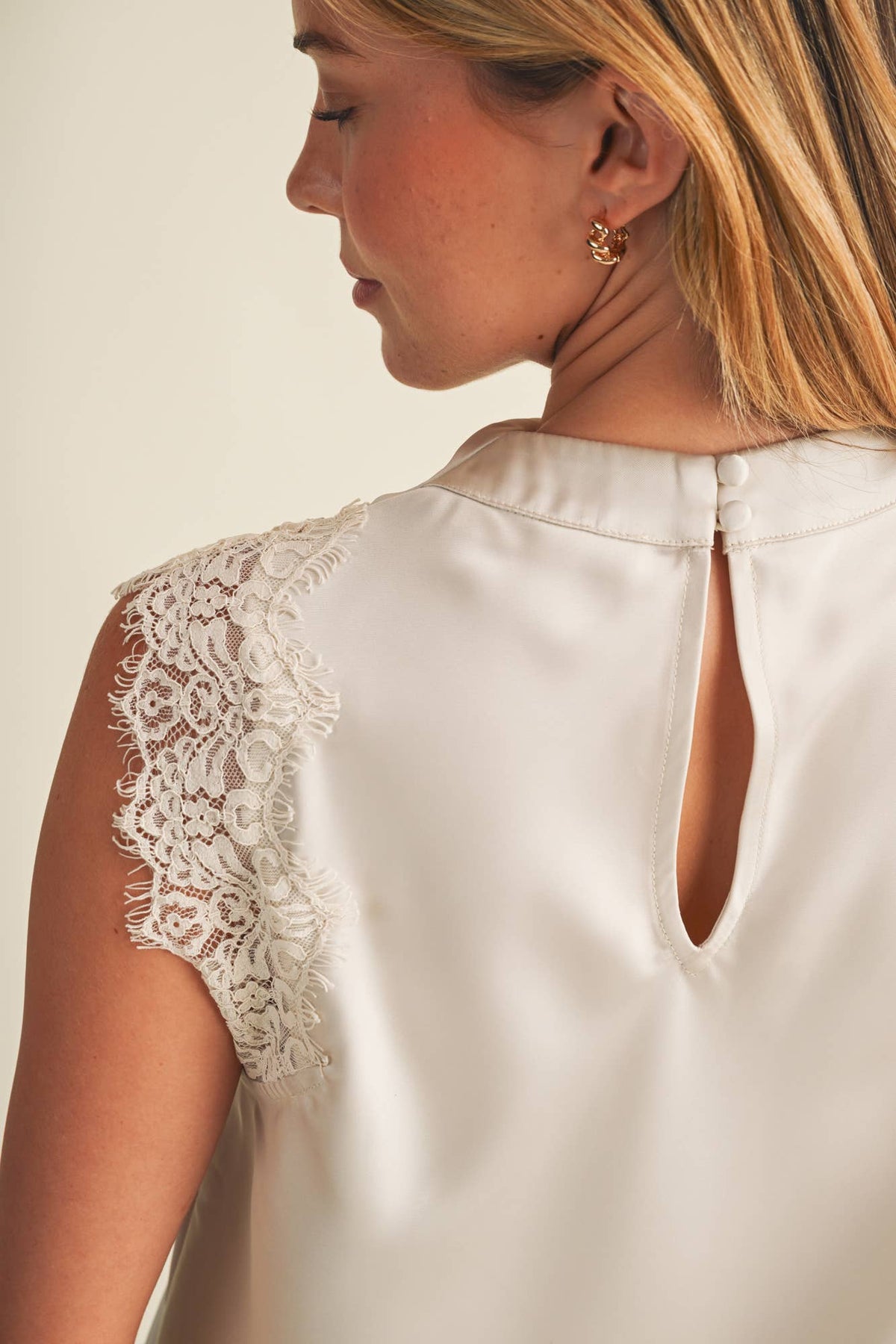 Champagne and Lace Top Cream