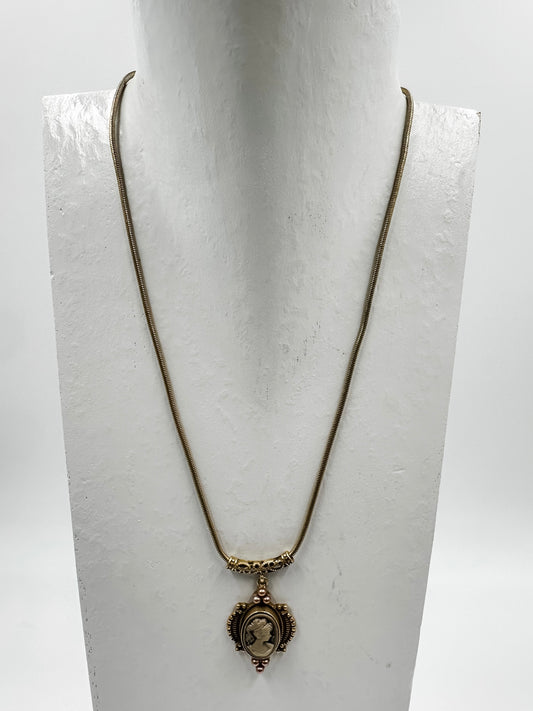 Cameo Pendant Necklace
