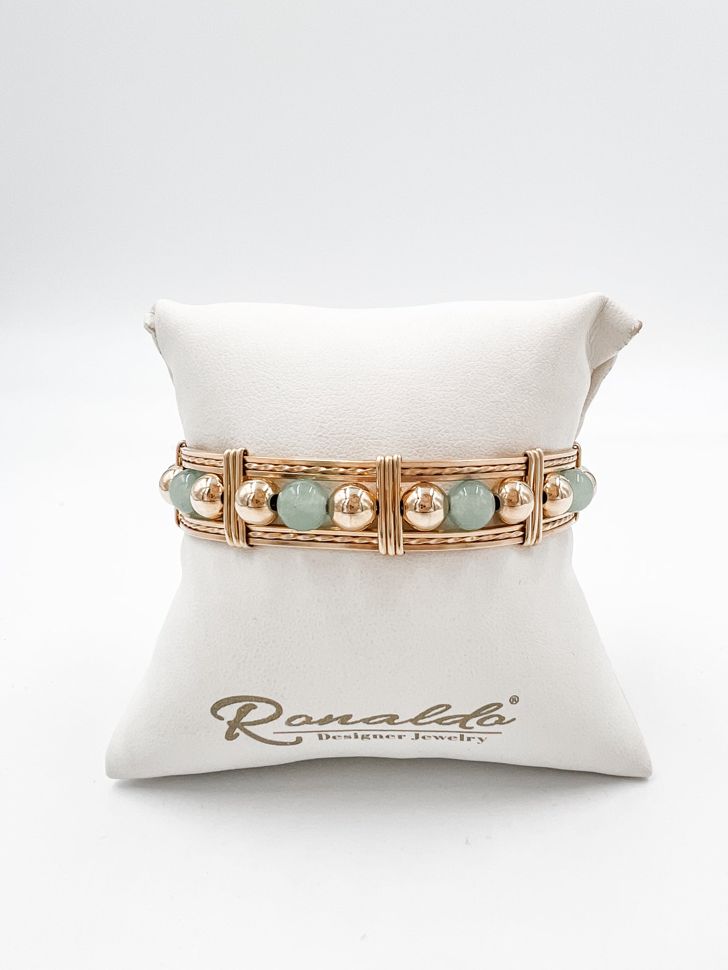 Dream in Color Jade Beads Bracelet