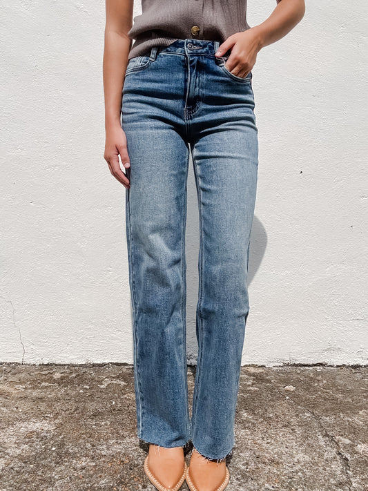 Dawna High-Rise Wide Leg Jeans