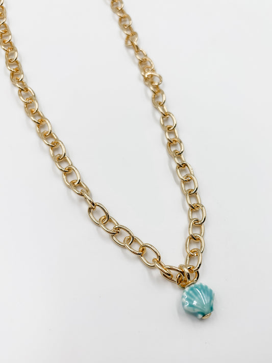 Arista Shell Necklace
