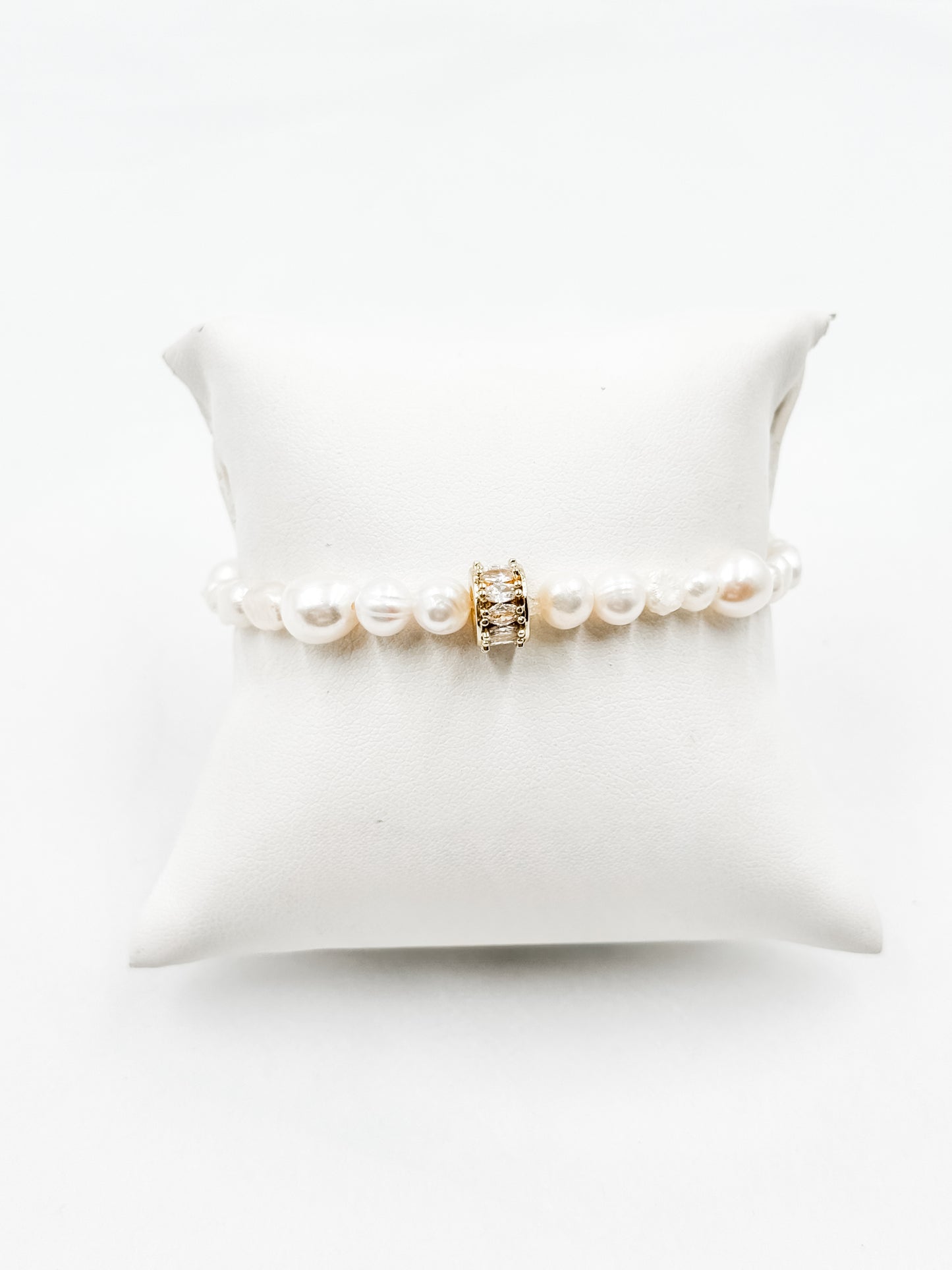 Beth Freshwater Pearl Stretch Bracelet