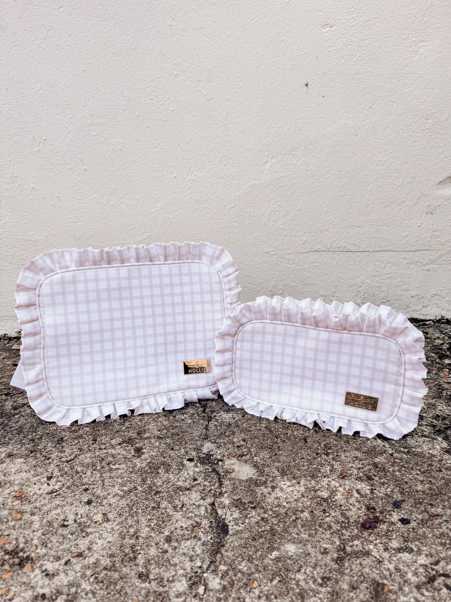 Ruffled Nylon Medium Pouch Nude