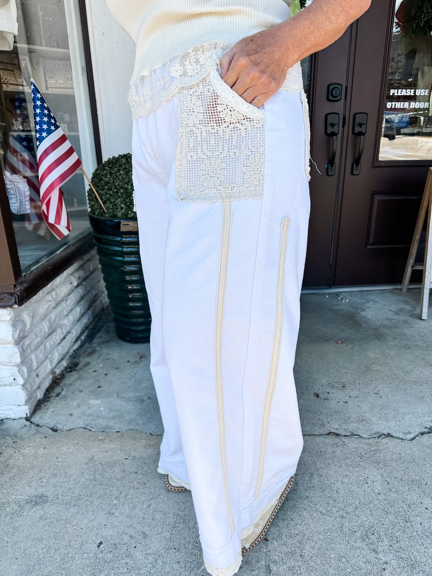 Welcome Spring Pants