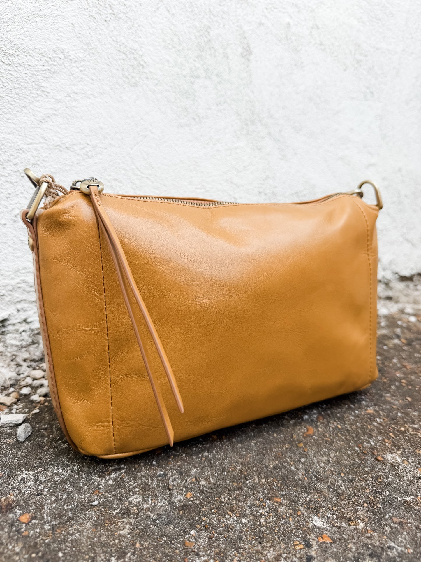 Darcy Carry All Crossbody Natural