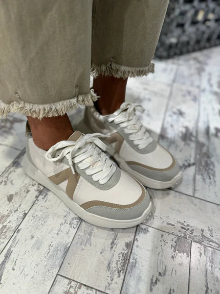 Town Bone/Neutral Sneaker