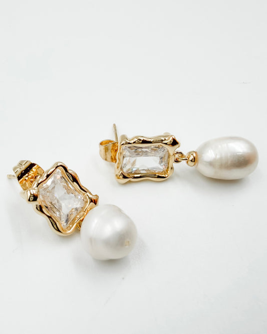 Lala Molten Pearl Earrings