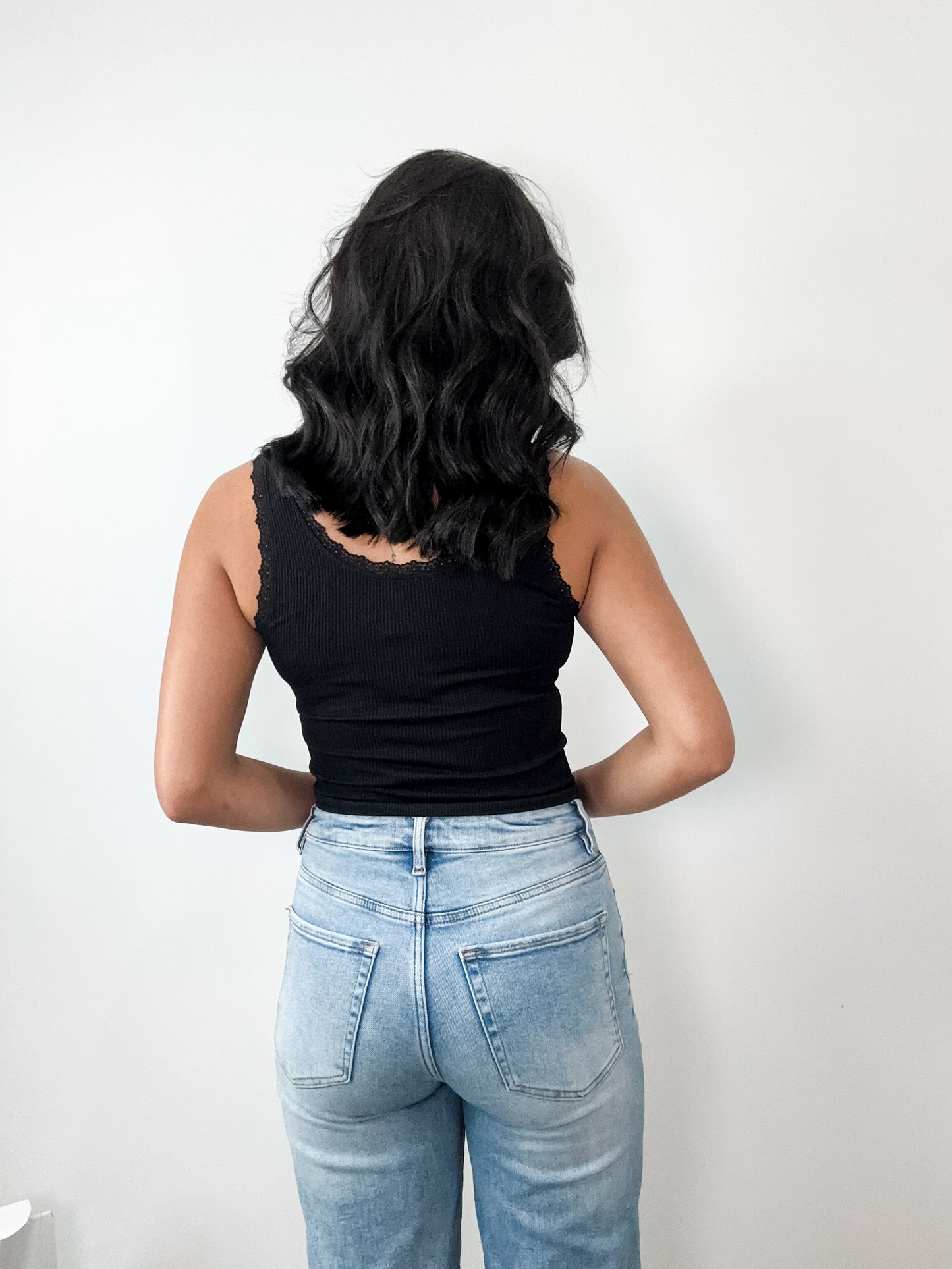 Lace Scoop Neck Tank Top Black
