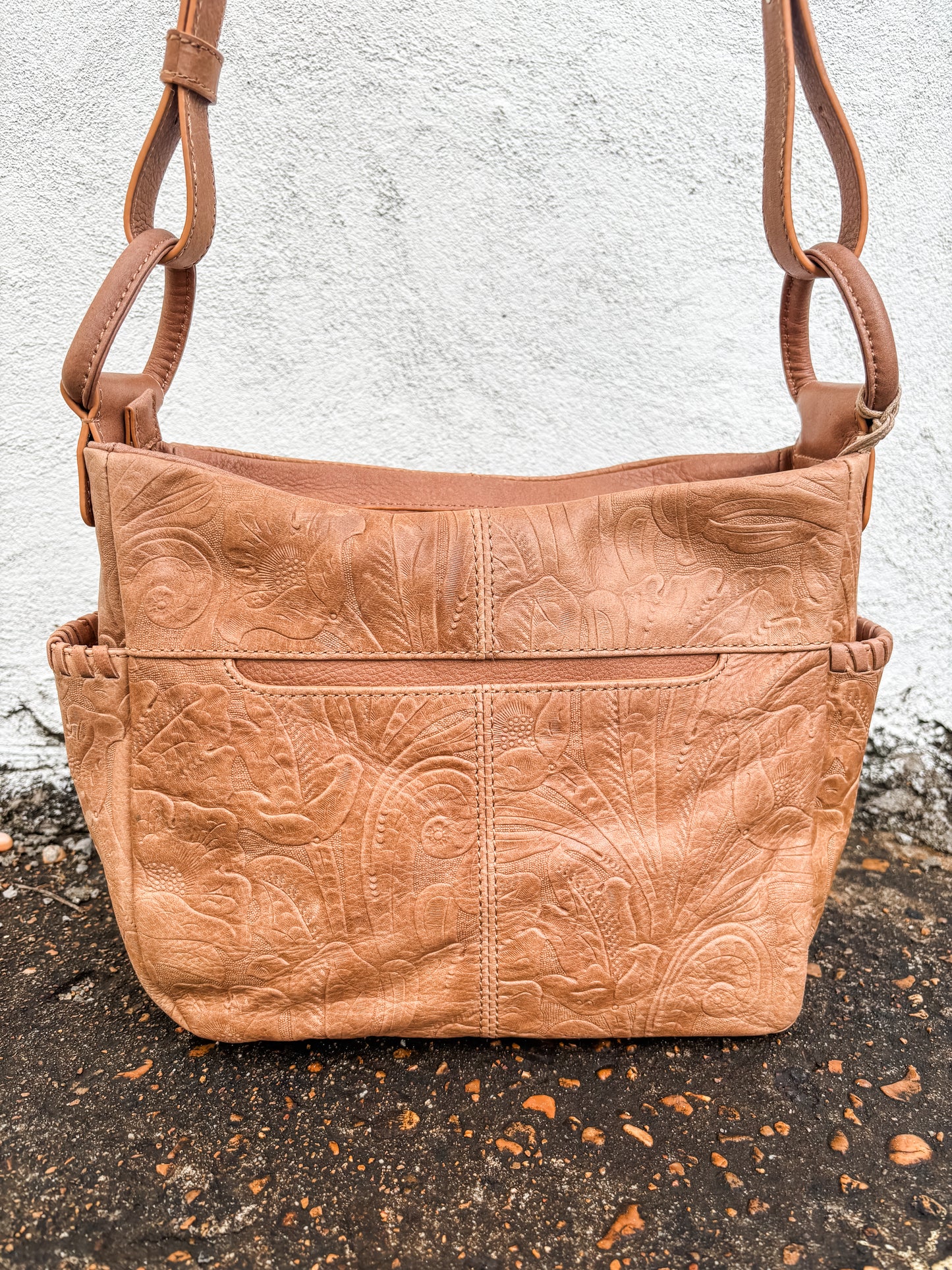 Sheila Crossbody Saddle