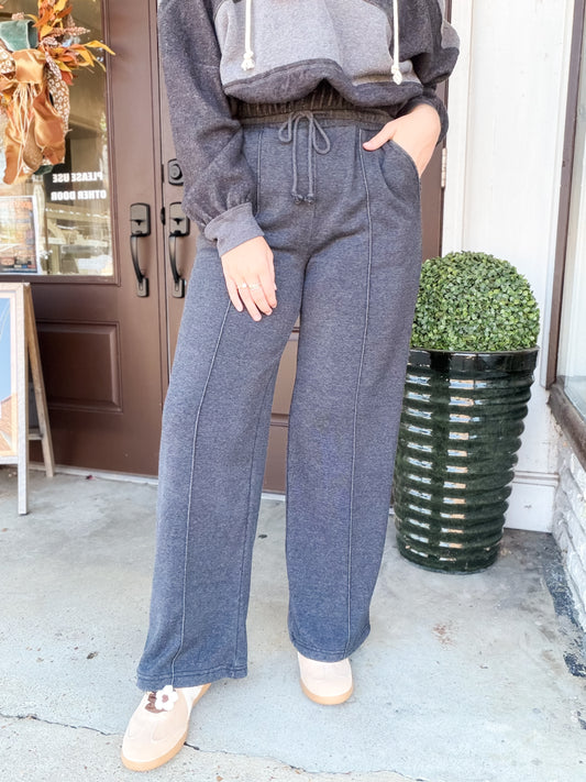 Noir Lights Pants