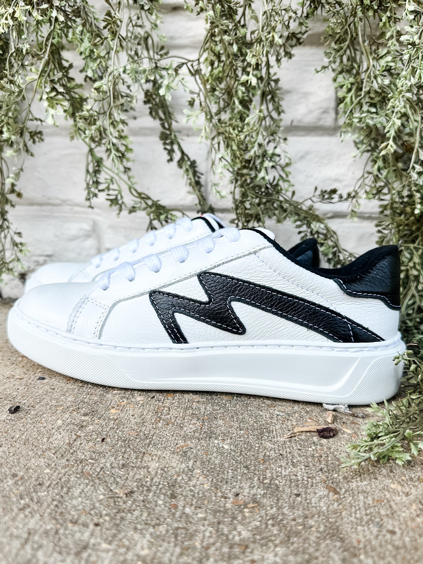 Epic Sneaker White/Black