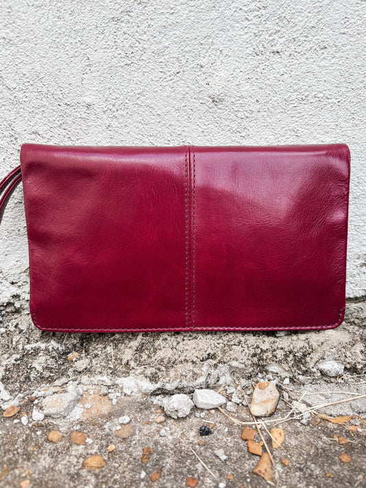 Evolve Wristlet Saddleberry